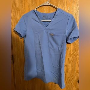 Ceil blue Catarina figs top